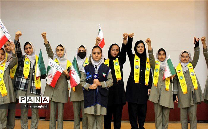 باشکوه تر از گذشته در راهپیمایی ۲۲ بهمن شرکت می کنیم / فیلم