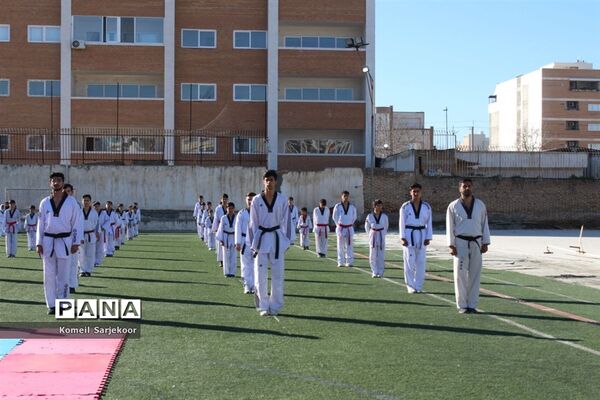 همایش تکواندو کاران در شهرستان گنبد