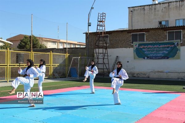 همایش تکواندو کاران در شهرستان گنبد
