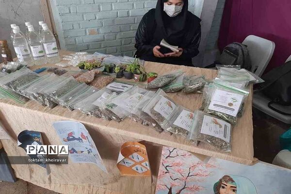 برپایی نمایشگاه انقلاب در مصلی امام خامنه ای شیروان