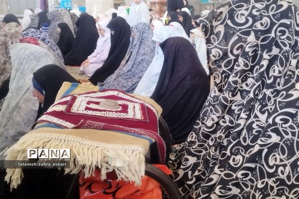 اقامه نماز جمعه در گلوگاه