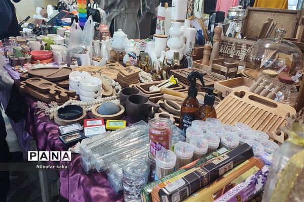 نمایشگاه گل و گیاه و سوغات درقائمشهر