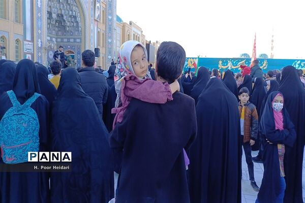 نخستین اجرای سرود »فرمانده مهدی» در مسجد مقدس جمکران-2