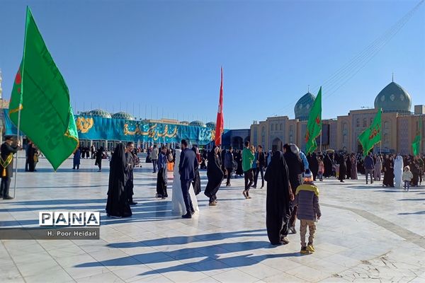 نخستین اجرای سرود »فرمانده مهدی» در مسجد مقدس جمکران-2