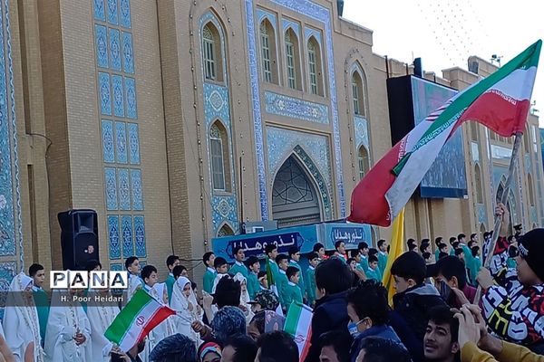 نخستین اجرای سرود »فرمانده مهدی» در مسجد مقدس جمکران-2