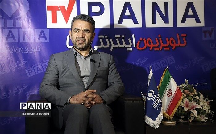 معلمان و دانش‌آموزان مانند گذشته ‌در راهپیمایی یوم‌الله 22 بهمن و انتخابات نقش‌آفرینی کنند