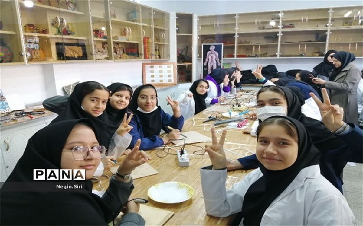 اجرای طرح کار سوق بوم در دبیرستان عترت پاکدشت /فیلم