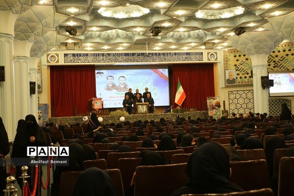 یادواره «پدران آسمانی» در دبیرستان شاهد نجمیه قم -1