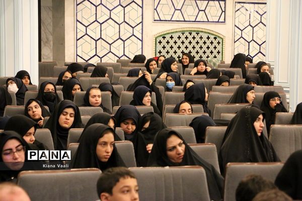 یادواره «پدران آسمانی» در دبیرستان شاهد نجمیه قم-2