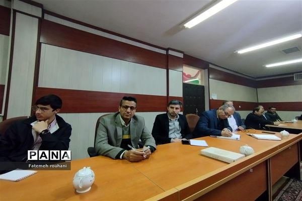 برگزاری جلسه توجیهی مدیران مدارس متوسطه با عنوان میدان۱۴صفر۲