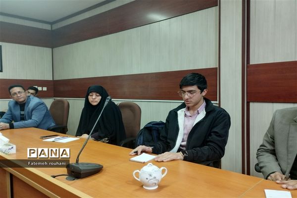 برگزاری جلسه توجیهی مدیران مدارس متوسطه با عنوان میدان۱۴صفر۲