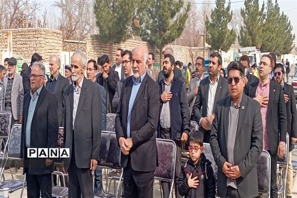 آیین کلنگ زنی و احداث مدرسه ۹ کلاسه در ورامین