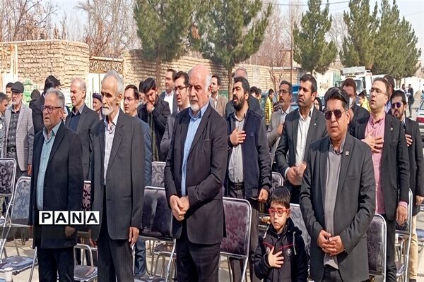 آیین کلنگ زنی و احداث مدرسه ۹ کلاسه در ورامین