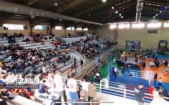 مسابقات قهرمانی کیک‌بوکسینگ نوجوانان استان تهران در ورزشگاه طالقانی شهرری/ فیلم