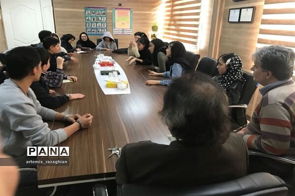 دهمین جلسه از سلسله نشست‌ های« بچه‌های رستا »