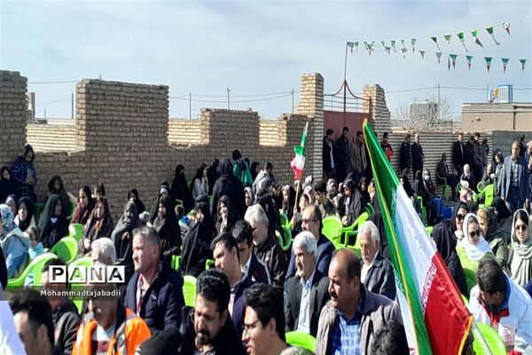 آیین افتتاح پروژه‌های عمرانی شهرداری ریوند به مناسبت دهه فجر