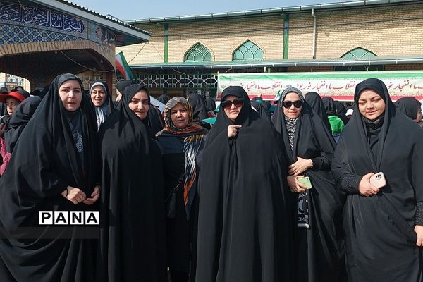 خروش مردم فشافویه در جشن پیروزی انقلاب اسلامی