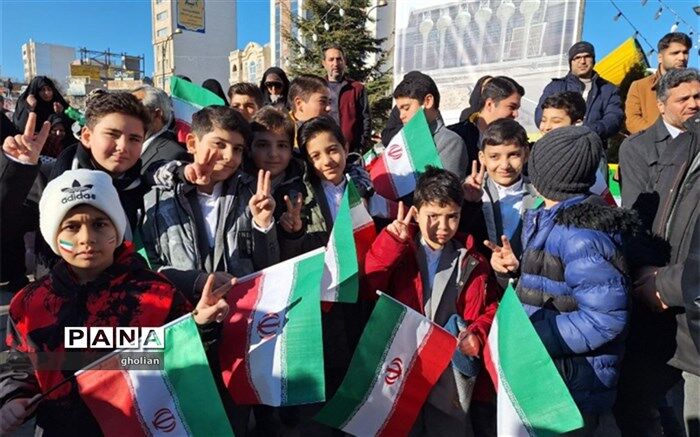 راهپیمایی یوم‌الله ۲۲ بهمن در اردبیل برگزار شد