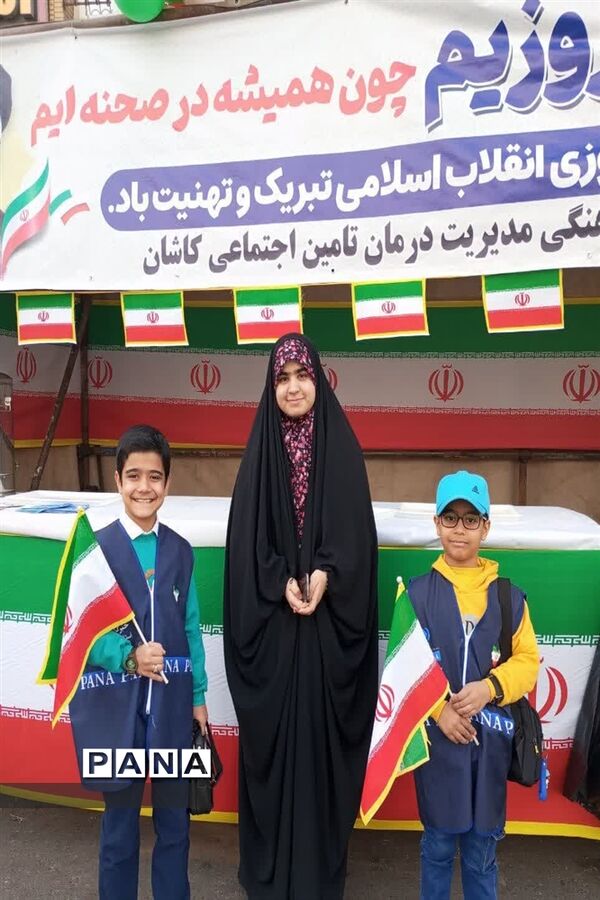 حضور پرشور مردم دارالمومنین کاشان در جشن پیروزی انقلاب
