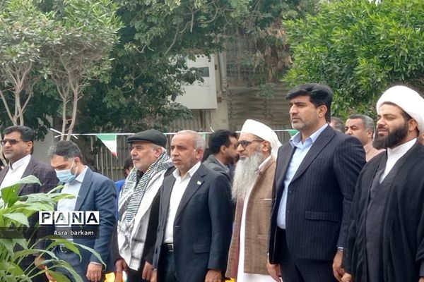 خلق حماسه توسط مردم بندر خمیر