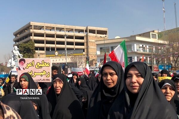 حضور باشکوه مردم ناحیه 2 شهرری در راهپیمایی 22 بهمن