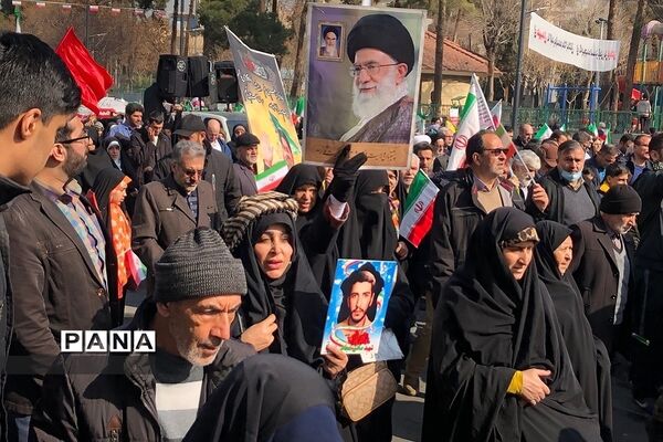 حضور باشکوه مردم ناحیه 2 شهرری در راهپیمایی 22 بهمن