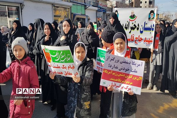 جلوه هایی از حضور مردم آذربایجان‌شرقی در راهپیمایی ۲۲ بهمن