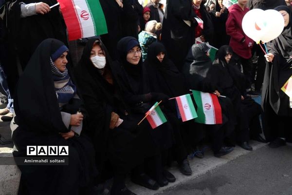 جلوه هایی از حضور مردم آذربایجان‌شرقی در راهپیمایی ۲۲ بهمن