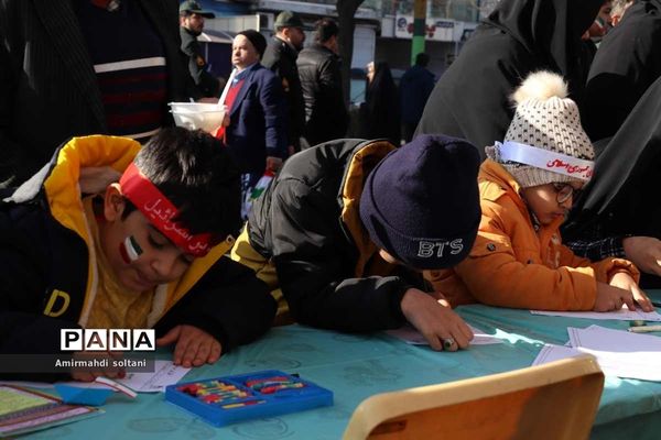 جلوه هایی از حضور مردم آذربایجان‌شرقی در راهپیمایی ۲۲ بهمن