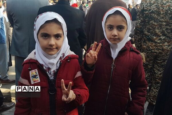راهپیمایی باشکوه ۲۲ بهمن در بهارستان 2