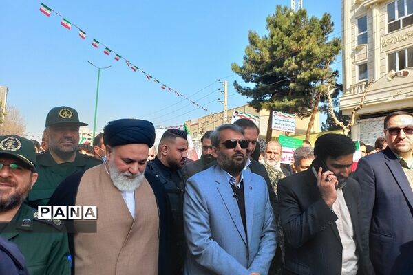 راهپیمایی باشکوه ۲۲ بهمن در بهارستان 2
