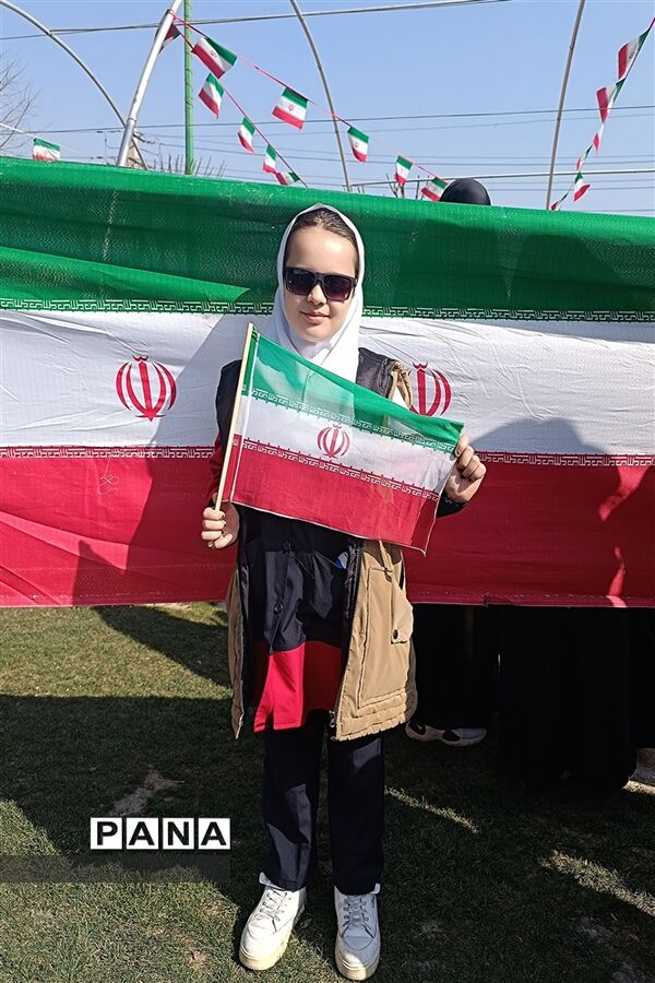 راهپیمایی باشکوه ۲۲ بهمن در بهارستان 2