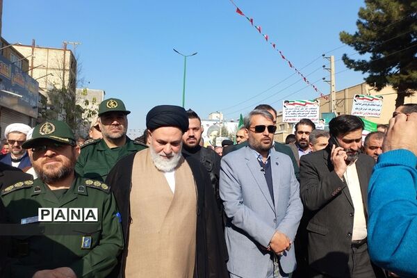 راهپیمایی باشکوه ۲۲ بهمن در بهارستان 2
