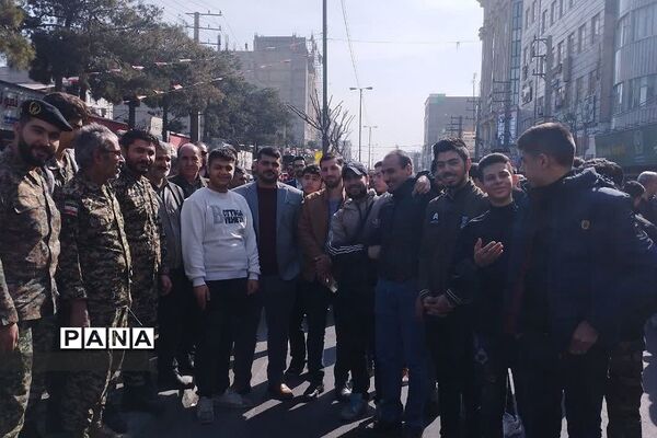 راهپیمایی باشکوه ۲۲ بهمن در بهارستان 2