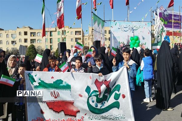 راهپیمایی باشکوه یوم‌الله ۲۲ بهمن در شهرستان ملارد
