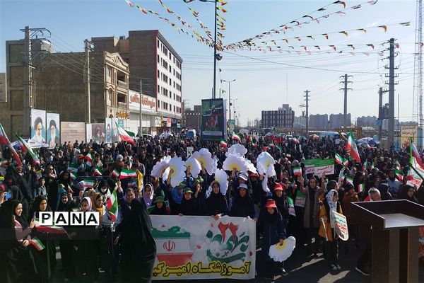 راهپیمایی باشکوه یوم‌الله ۲۲ بهمن در شهرستان ملارد