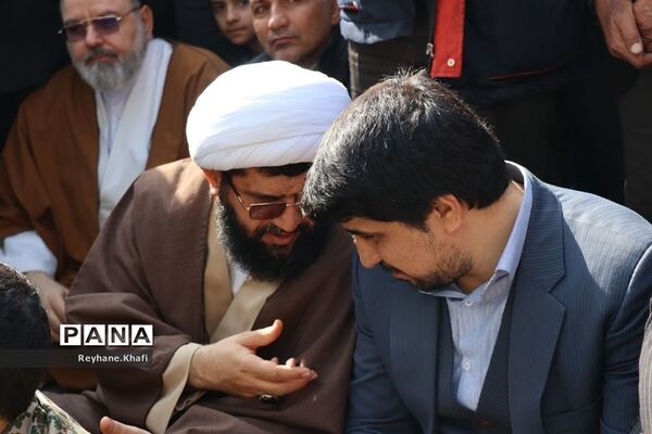 حضور پرشور مردم غیور پاکدشت در راهپیمایی 22 بهمن