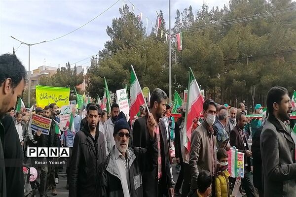 حضور مردم غیور بیرجندی در راهپیمایی یوم الله 22 بهمن