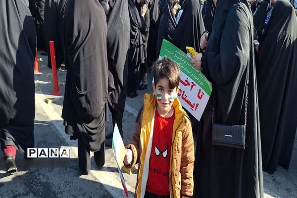 برگزاری راهپیمایی ۲۲ بهمن در شهرستان محمودآباد