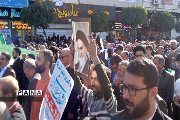 برگزاری راهپیمایی ۲۲ بهمن در شهرستان محمودآباد