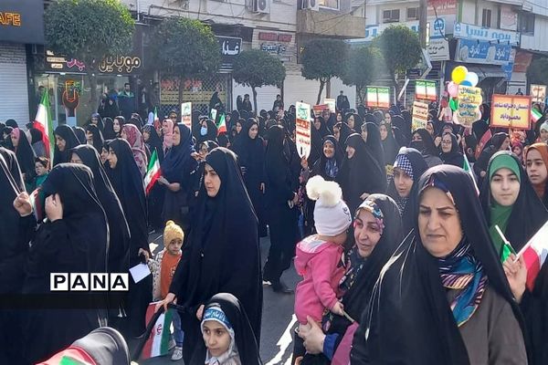 برگزاری راهپیمایی ۲۲ بهمن در شهرستان محمودآباد