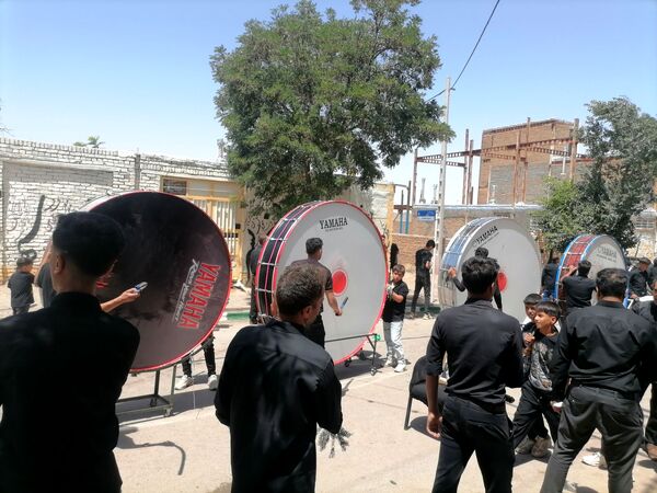نوای یا حسین(ع) در شهر نسر پیچید