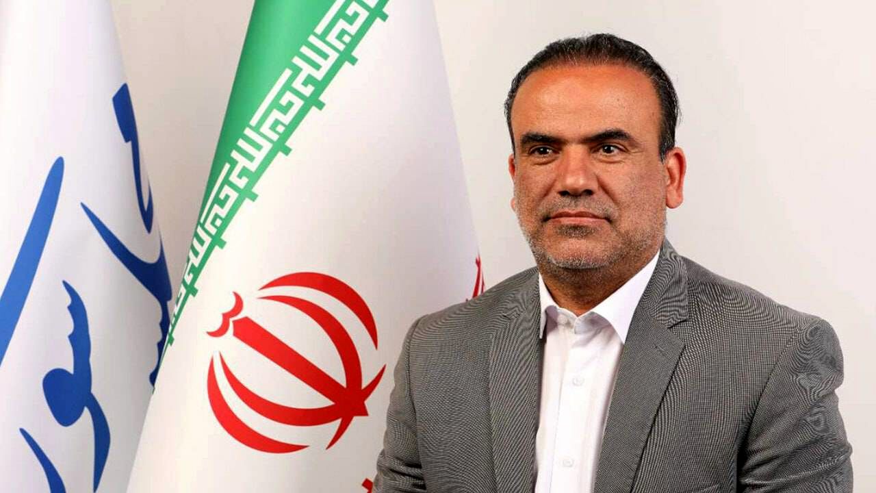  مدنی زاده از سابقه علمی برجسته ای برخوردار است