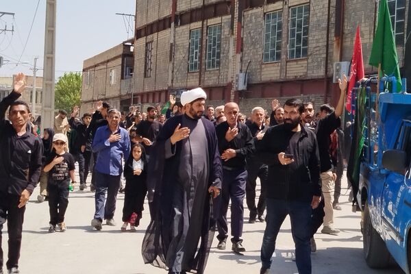 شکوه عزاداران رضوی در لردگان