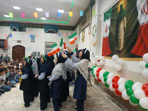 جشن ولادت صاحب زمان در مسجد چهارده معصوم الغدیر