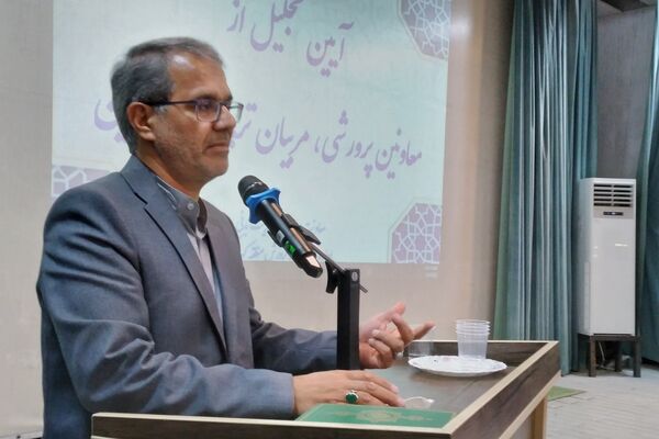 مراسم تجلیل از معاونین پرورشی، مربیان تربیتی و مشاورین مدارس منطقه کهریزک 