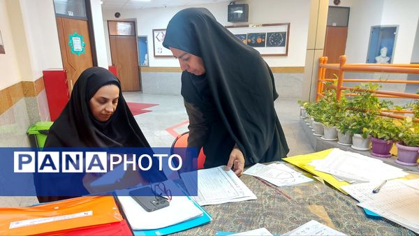 جلسه تبیین برنامه های عملیاتی حوزه معاونت ابتدایی ناحیه 6