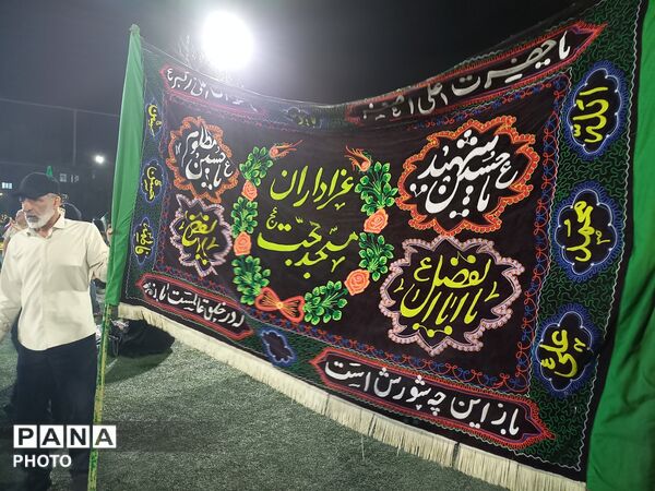 قاب‌های ماندگار از قرارگاه فرهنگی منطقه ۱۰ در هفته معلم 