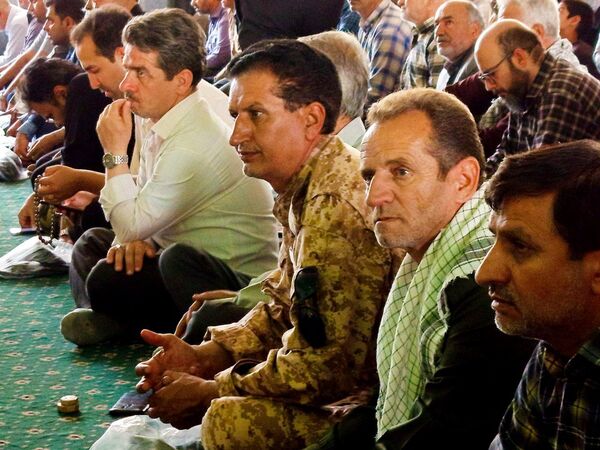 نماز جمعه ای با رنگ خون شهید در کاشمر