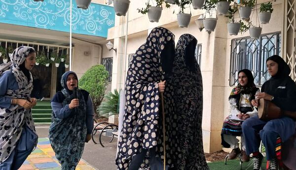 طلوع فرهنگ مازندران در دبیرستان شهید بهداشت قائمشهر